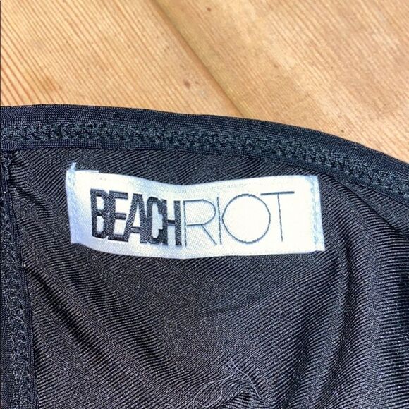 Beach Riot‎ Mesh Over Pink Bikini Top - Picture 8 of 8